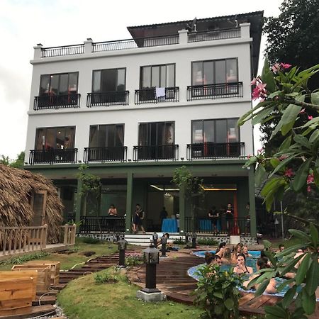 Central Backpackers Hostel - Catba Cat Ba Island Bagian luar foto