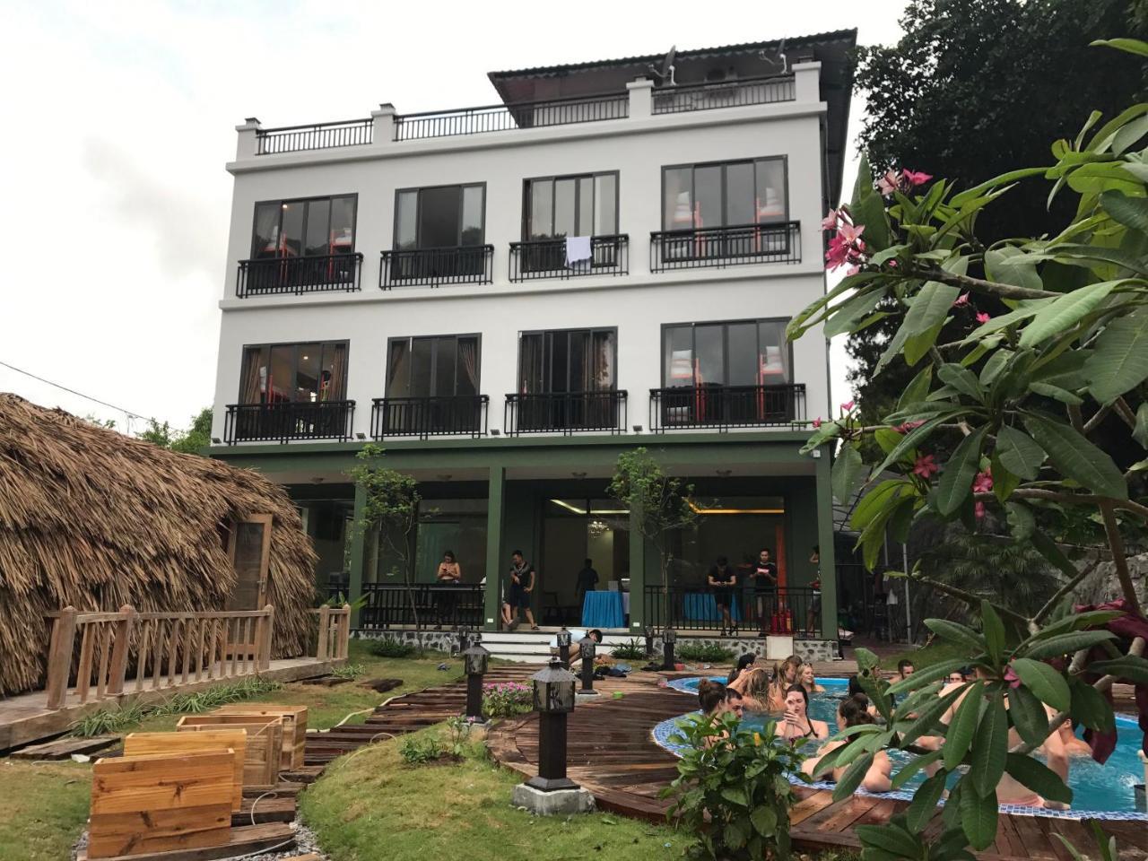 Central Backpackers Hostel - Catba Cat Ba Island Bagian luar foto